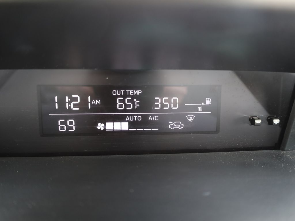 Vehicle image 25 of 41
