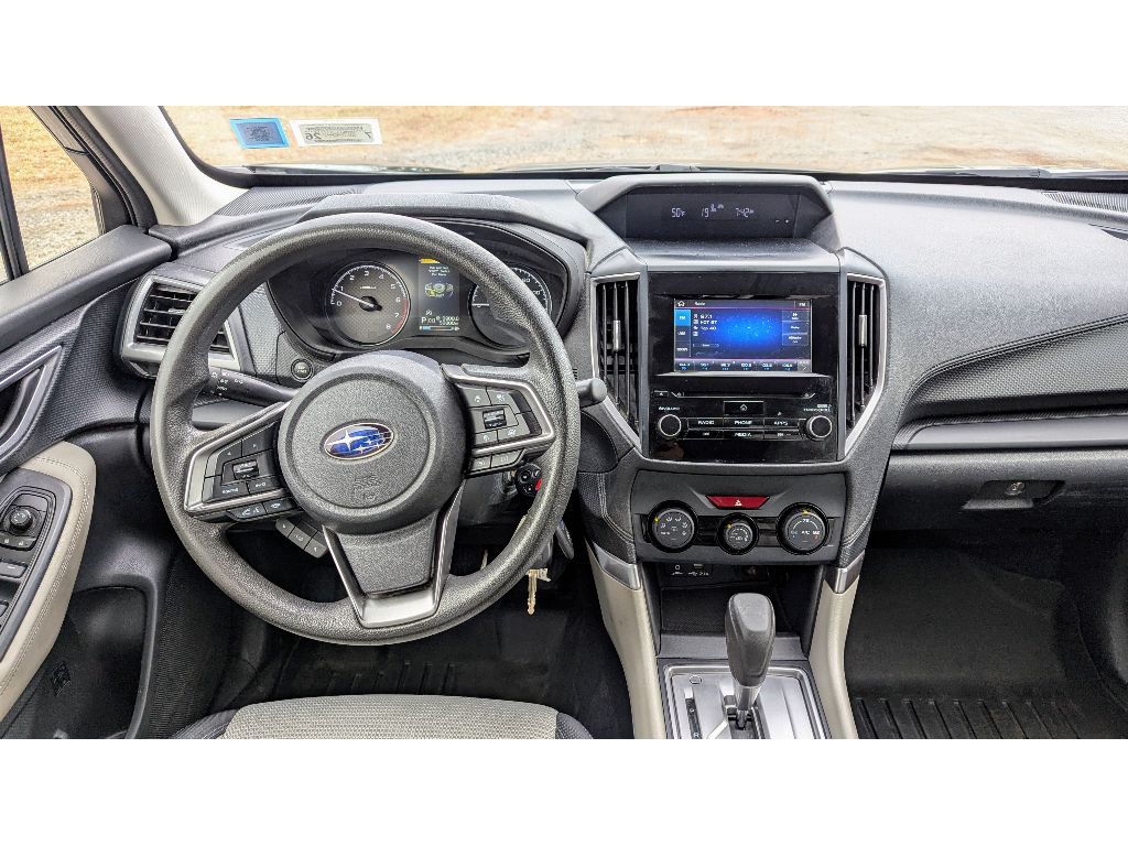 Vehicle image 28 of 30