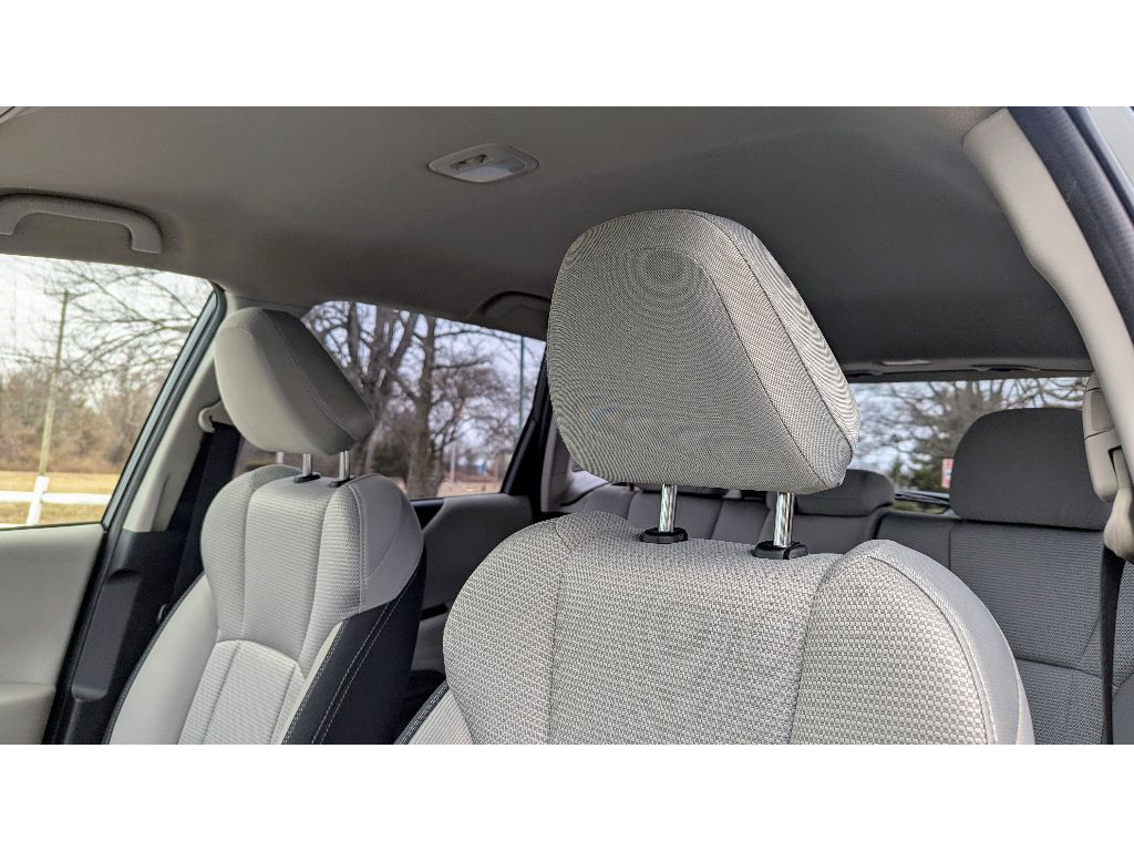 Vehicle image 16 of 30