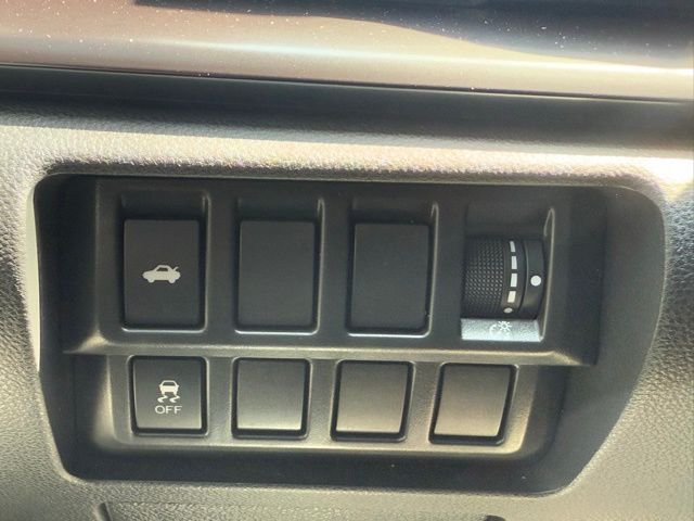 Vehicle image 56 of 58