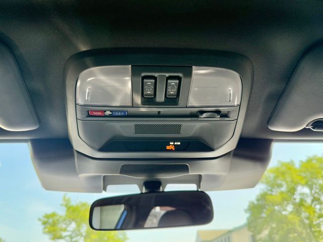 Vehicle image 41 of 58
