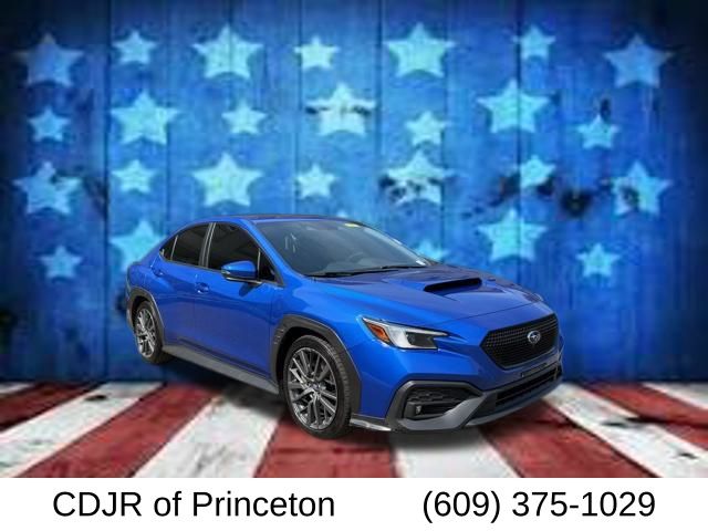Vehicle image 4 of 58