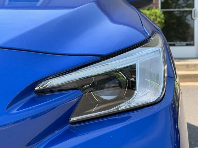 Vehicle image 15 of 58
