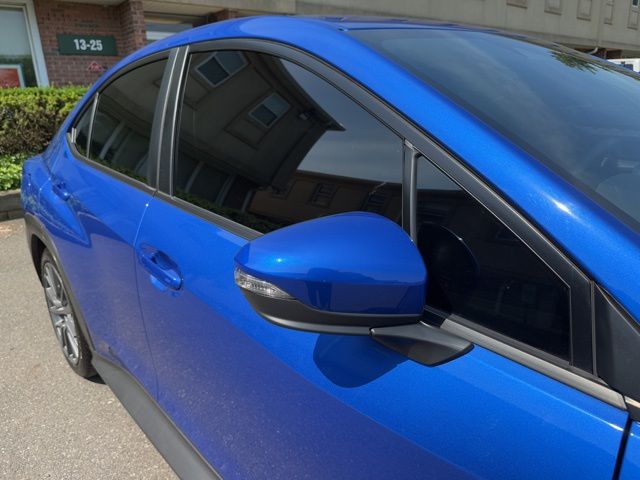 Vehicle image 19 of 58