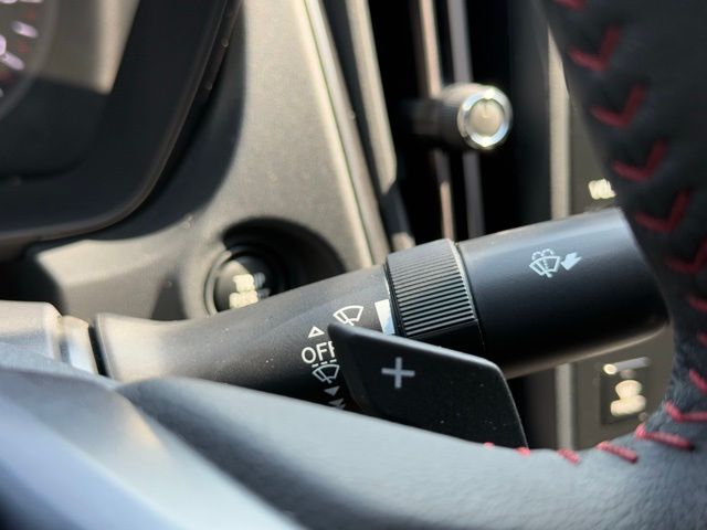 Vehicle image 54 of 58
