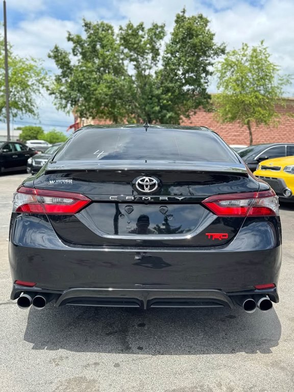 Vehicle image 8 of 20