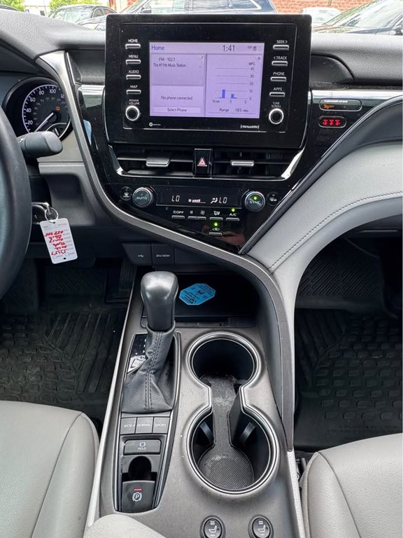 Vehicle image 15 of 20