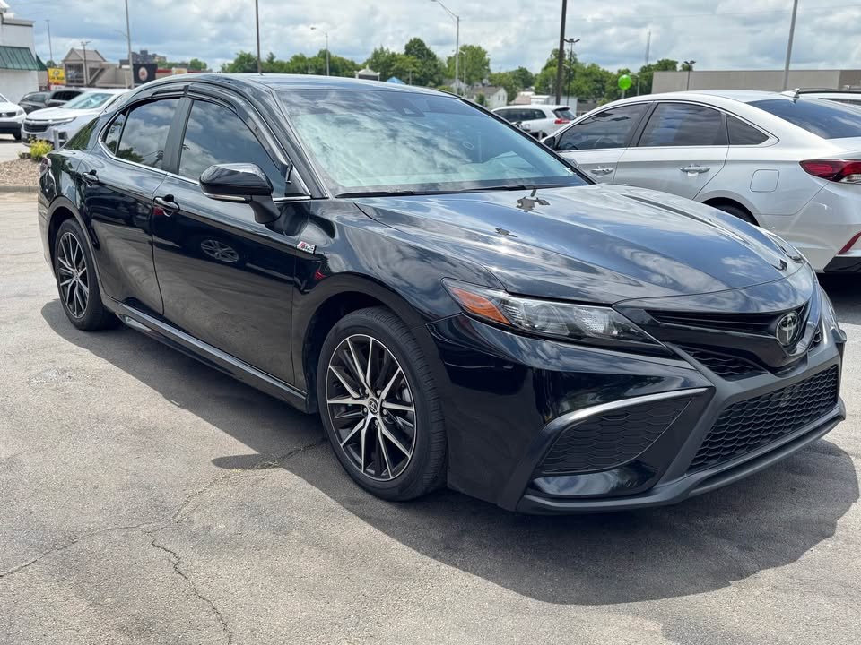 Vehicle image 5 of 20