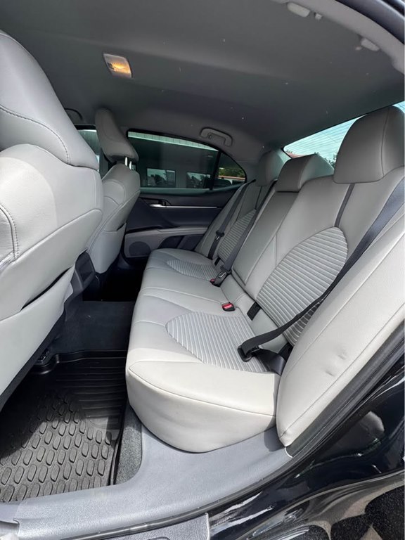 Vehicle image 12 of 20