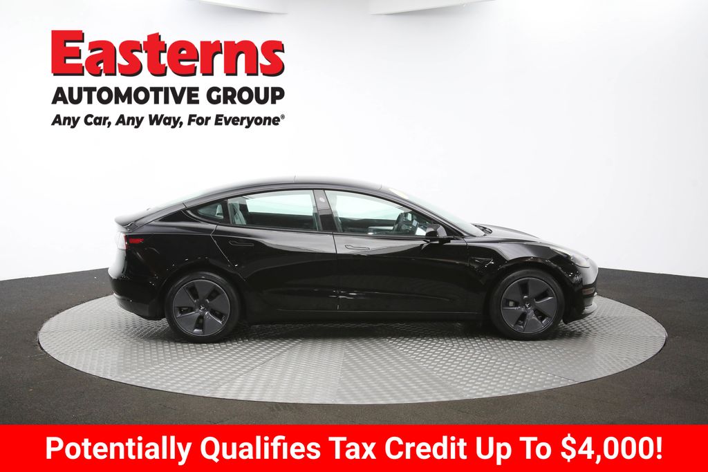 Vehicle image 16 of 62