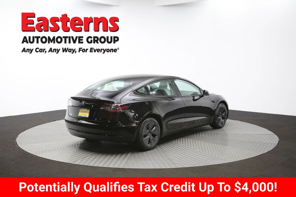Vehicle image 21 of 62