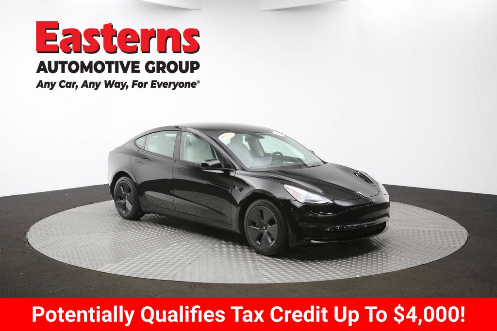 Vehicle image 12 of 62
