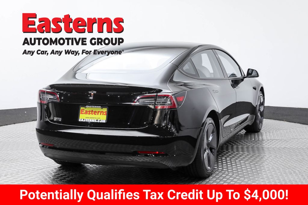Vehicle image 20 of 62