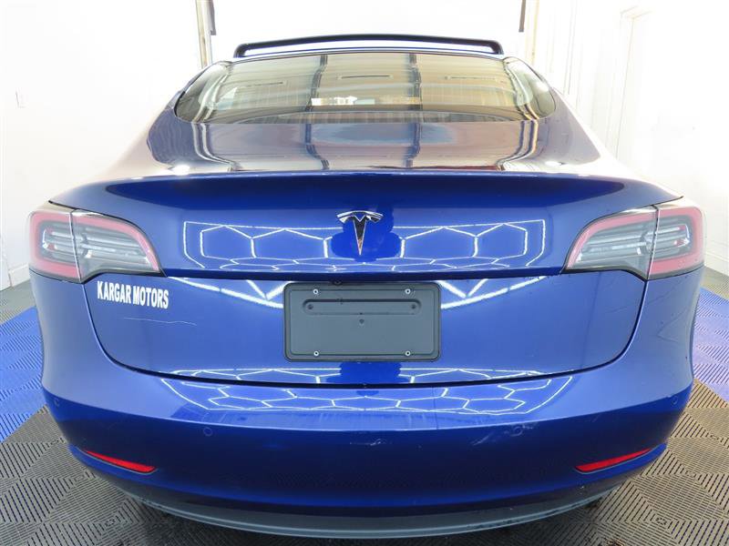 Vehicle image 12 of 32