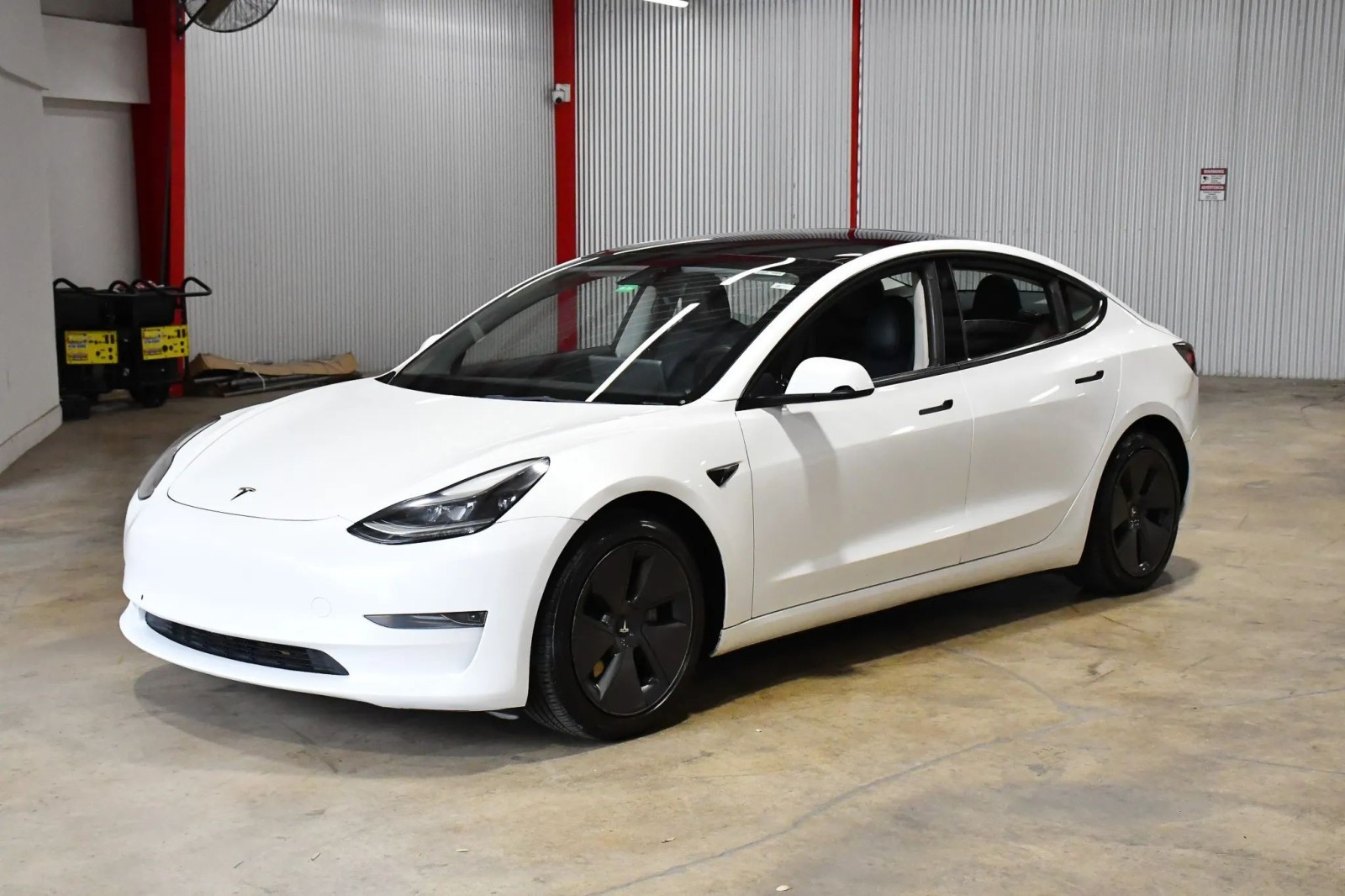 2022 Tesla Model 3 Base Image 1 of 14
