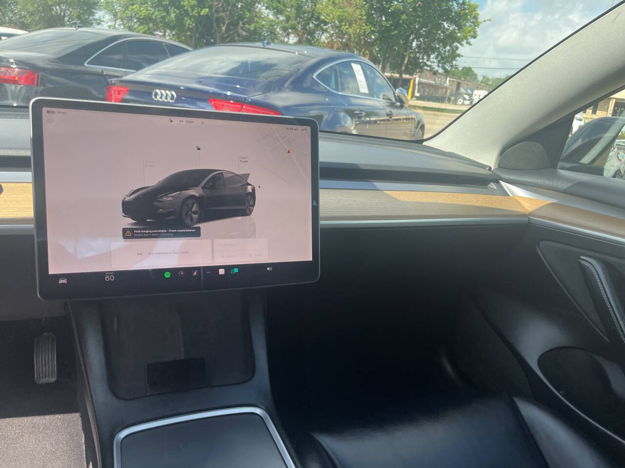Vehicle image 9 of 21