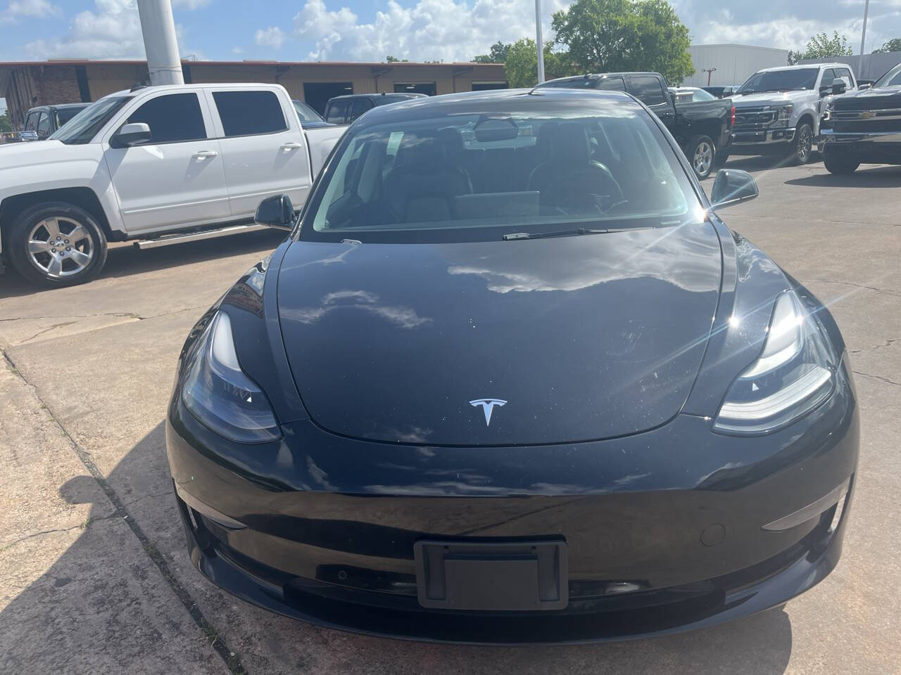 Vehicle image 2 of 21