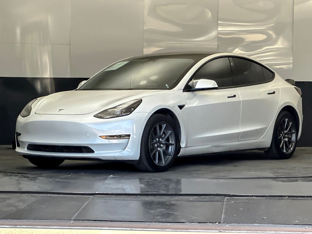 2022 Tesla Model 3 Long Range Image 1 of 26