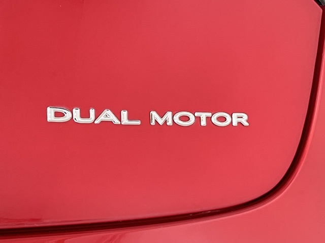 Vehicle image 16 of 92