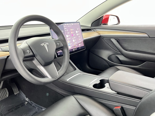 Vehicle image 44 of 92