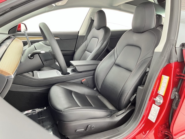 Vehicle image 45 of 92