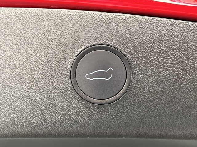 Vehicle image 90 of 92