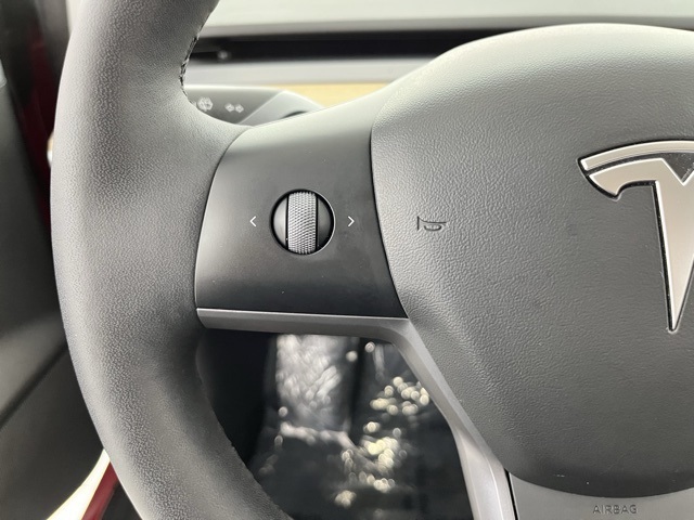 Vehicle image 52 of 92