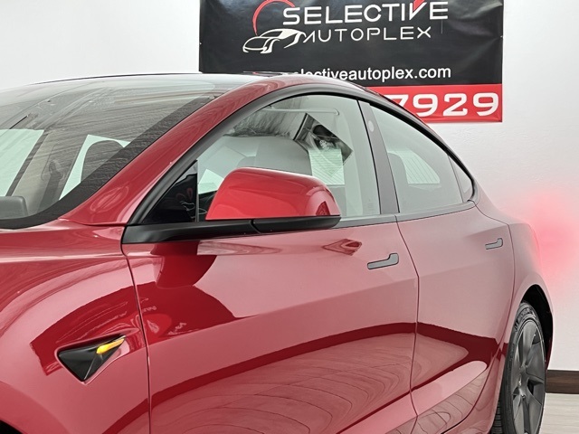 Vehicle image 13 of 92