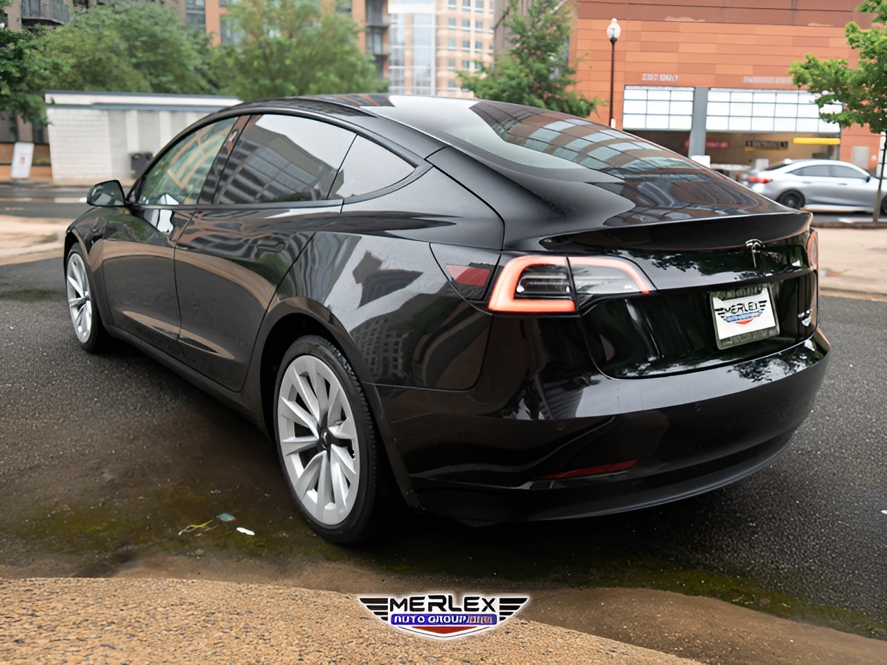 Vehicle image 47 of 48