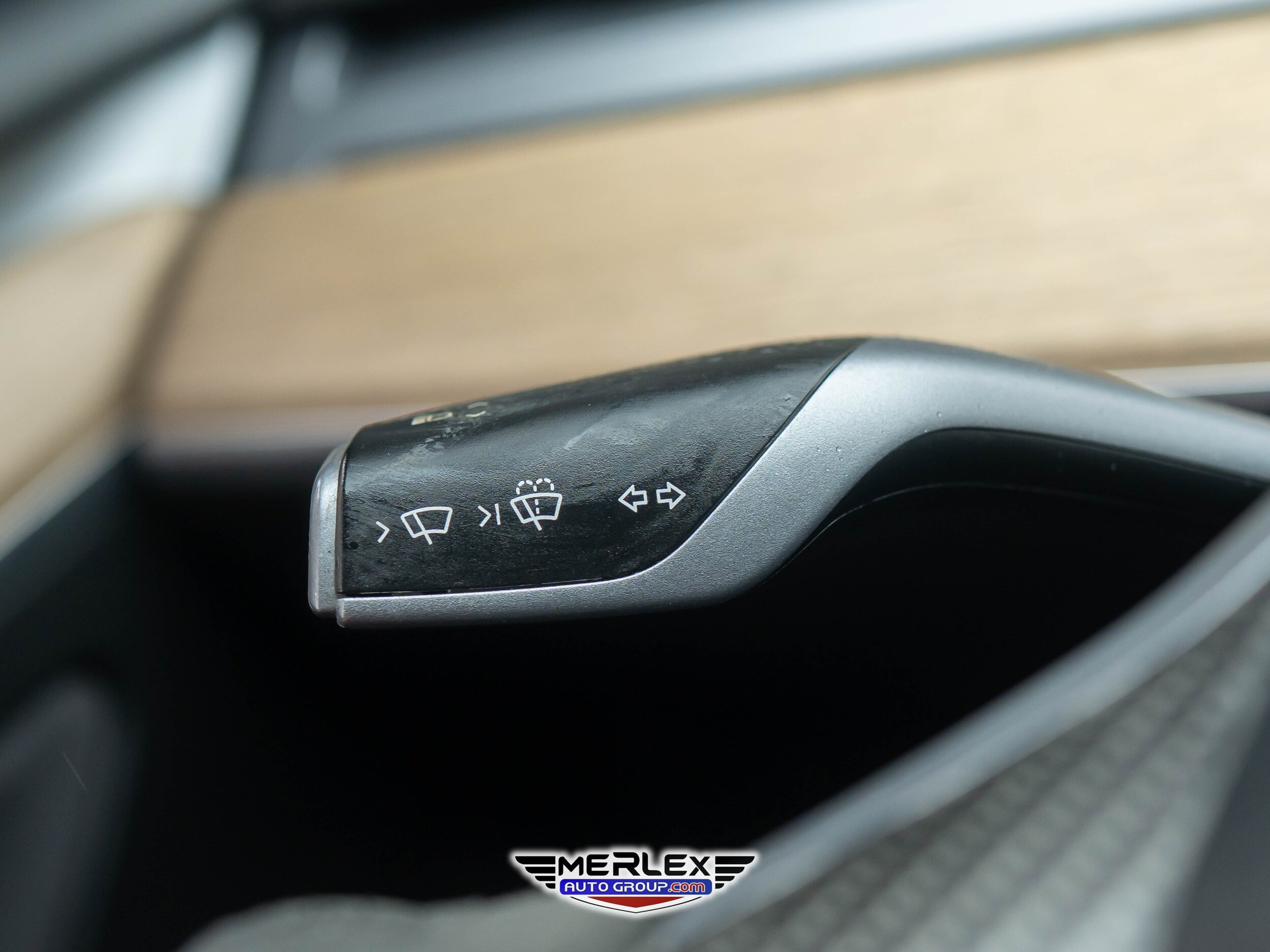 Vehicle image 29 of 48