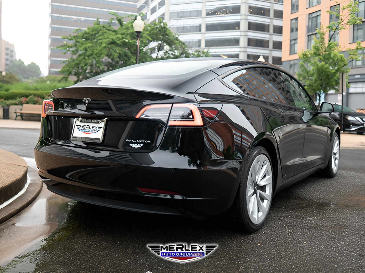 Vehicle image 46 of 48