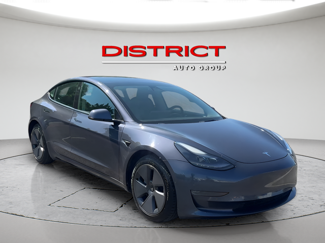 2022 Tesla Model 3 Long Range Image 2 of 29