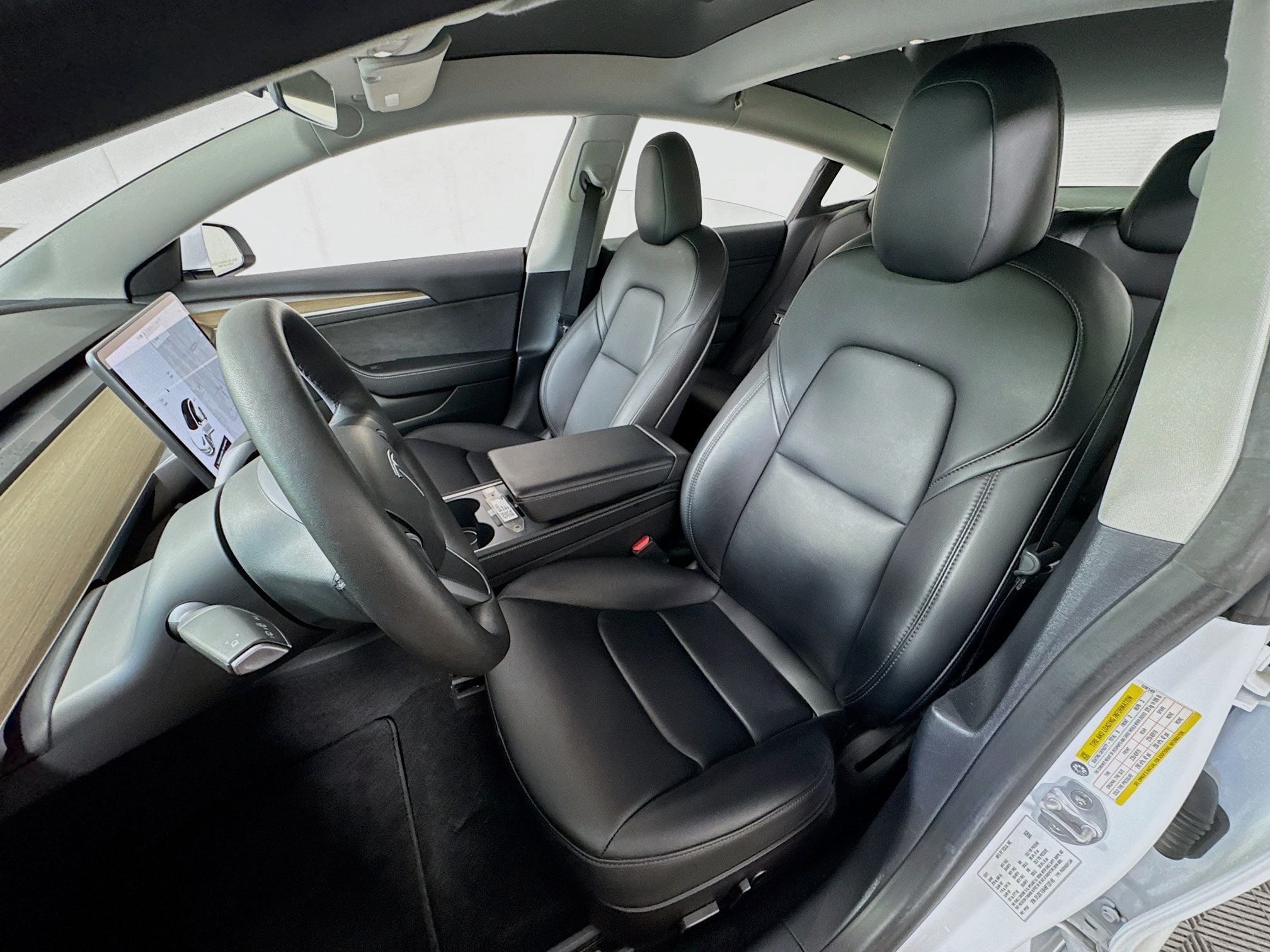 Vehicle image 13 of 29