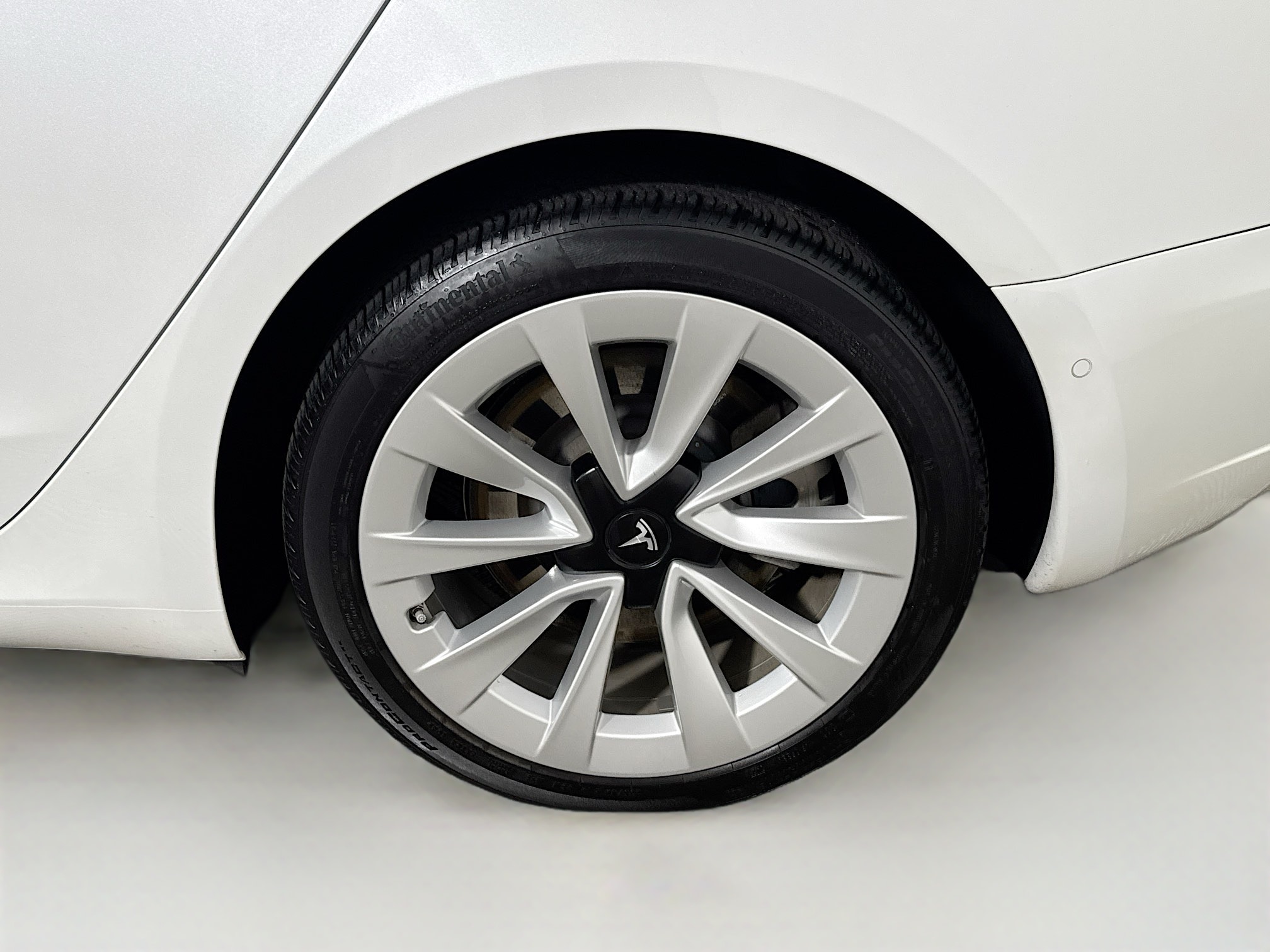 Vehicle image 9 of 29