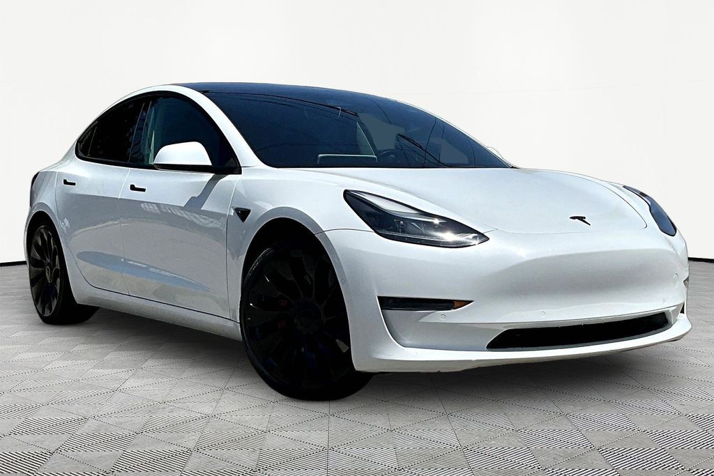 2022 Tesla Model 3 Performance Image 2 of 33