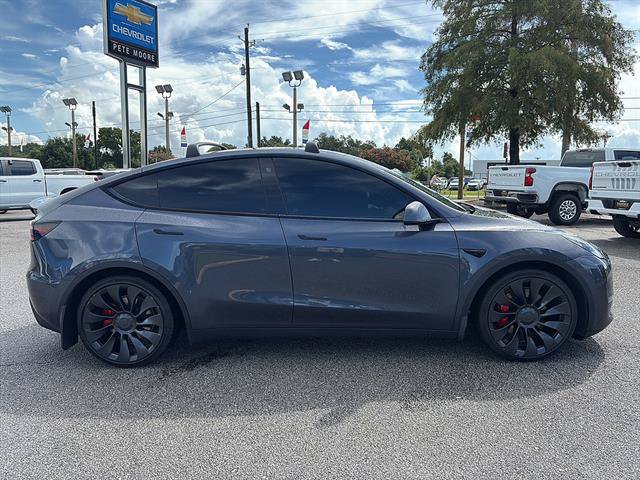 2022 Tesla Model Y Performance Image 3 of 28