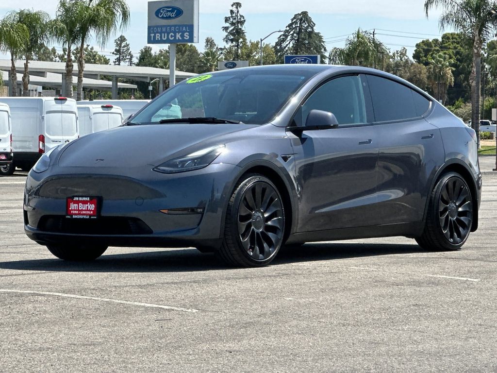 2022 Tesla Model Y Performance Image 1 of 28