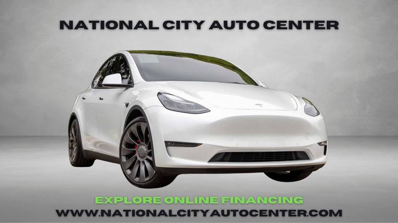 Vehicle image 4 of 29