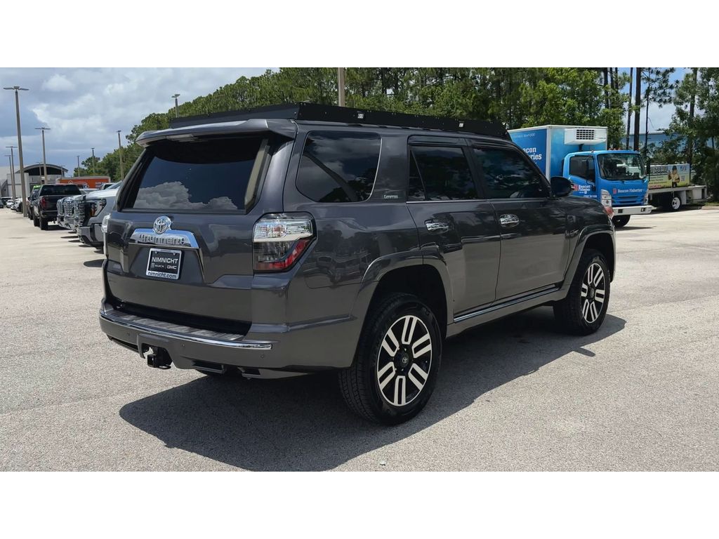 Vehicle image 5 of 37