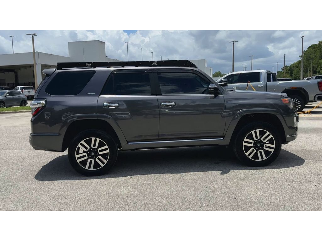 Vehicle image 6 of 37