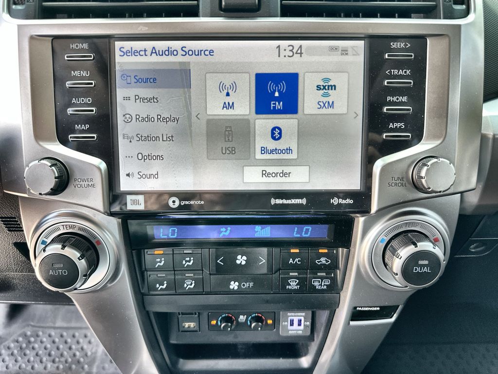Vehicle image 14 of 37