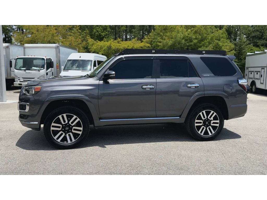 Vehicle image 9 of 37