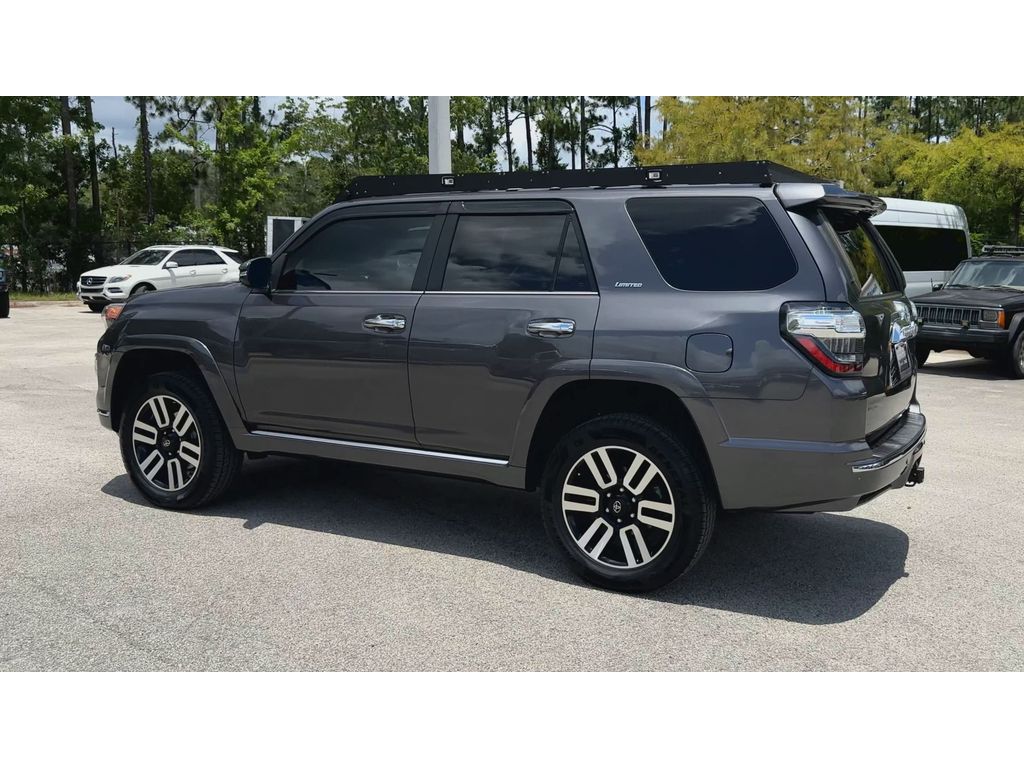 Vehicle image 8 of 37