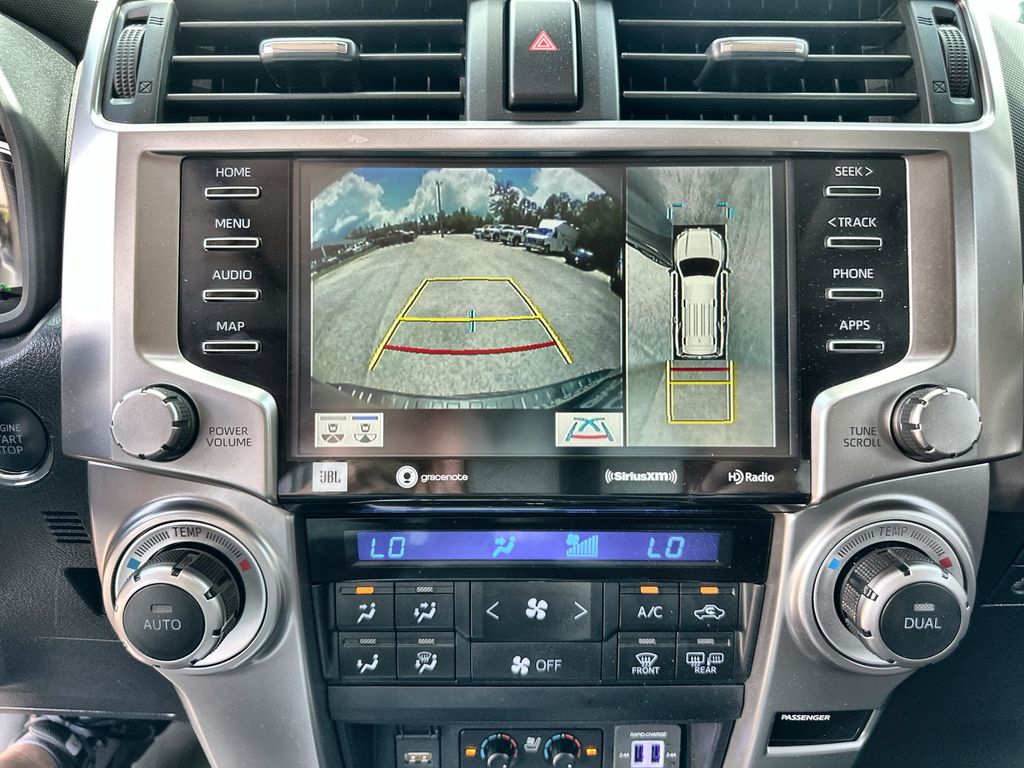 Vehicle image 16 of 37