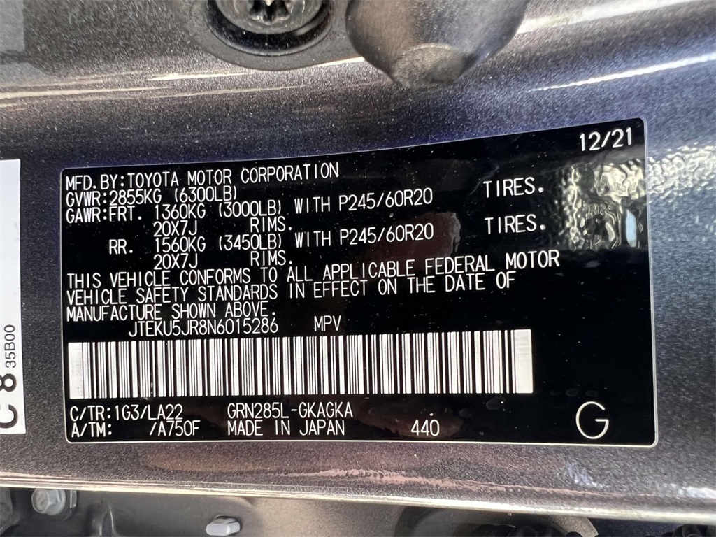 Vehicle image 16 of 33
