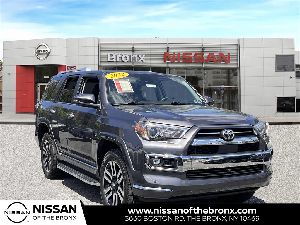 Vehicle image 3 of 33