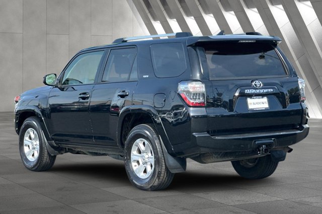 Vehicle image 8 of 29