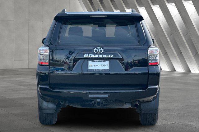 Vehicle image 7 of 29