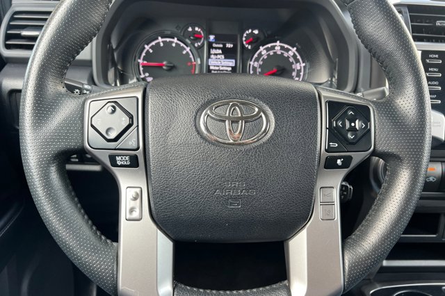 Vehicle image 24 of 29