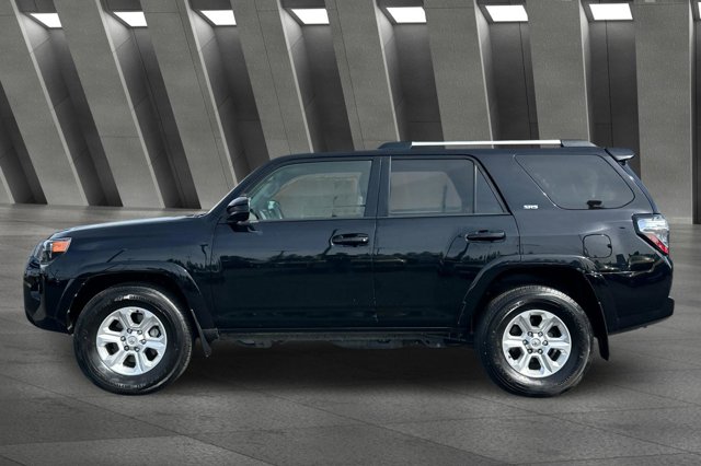 Vehicle image 9 of 29